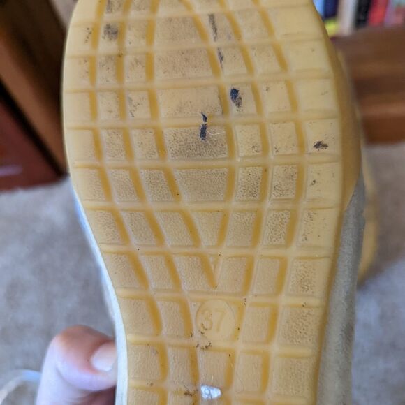 D conal grey and pink suede sneakers sz 37 euc - Picture 5 of 8